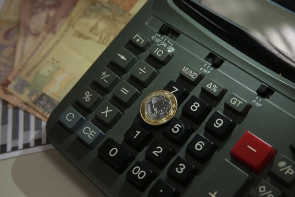 Economia, Moeda Real,Dinheiro, Calculadora