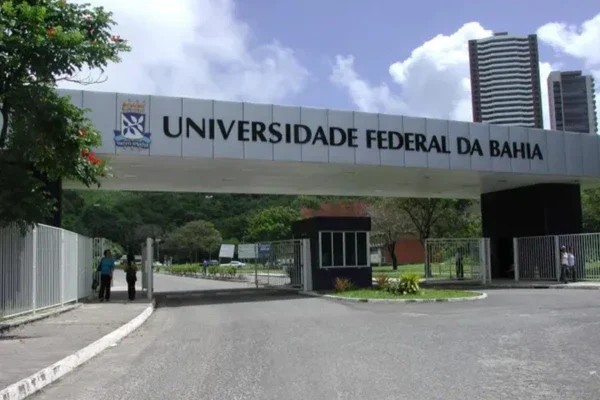 fachada-da-ufba-em-ondina-3357281-article