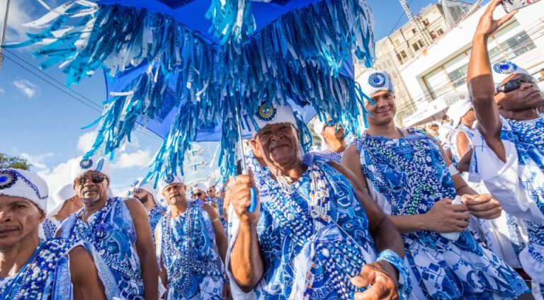 fantasia_gandhy_alo_alo_bahia