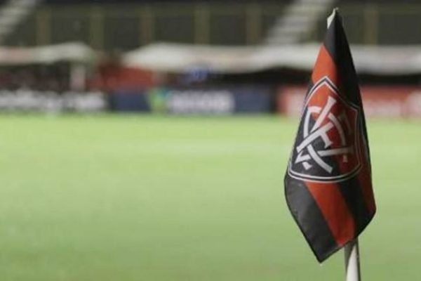 futebolbahiano.org-se-passar-pelo-ceara-vitoria-tera-direito-a-r-2-milhoes-de-premiacao-bandeira-do-vitoria-678x381