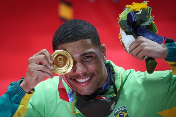 hebert_conceicao_boxe_toquio_ouro_no_olho