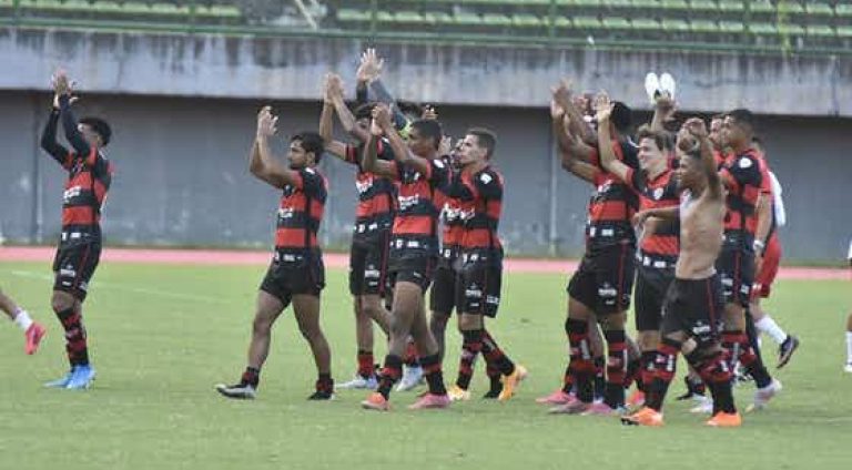 https___arenarubronegra.com_wp-content_uploads_2021_12_Vitoria-3x0-CRB-sub-20