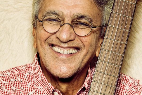 img-caetano-veloso-hibridismos-da-liberdade