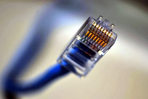 internet-lenta-bahia-tem-a---2-pior-banda-larga-do-pais-2087826-article