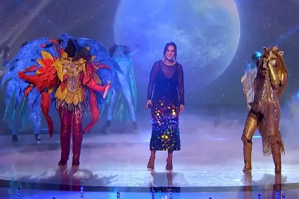 ivete-e-os-mascarados.png