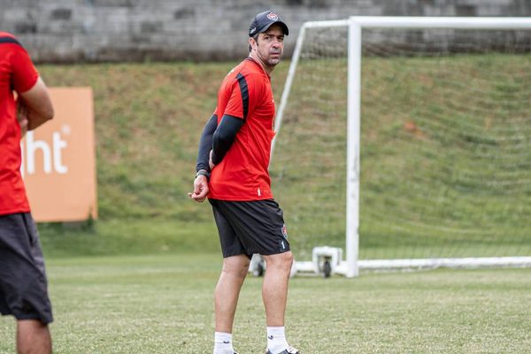 joao-burse-vitoria-divulgacao