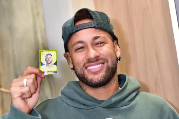 neymar-ganha-figurinha-dourada-exclusiva-apos-conv0138980300202605231032-ScaleDownProportional