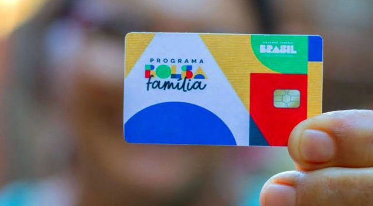 Brasília (DF) -- Novo cartão Bolsa Família 2023. Foto: MDAS/Divulgação
