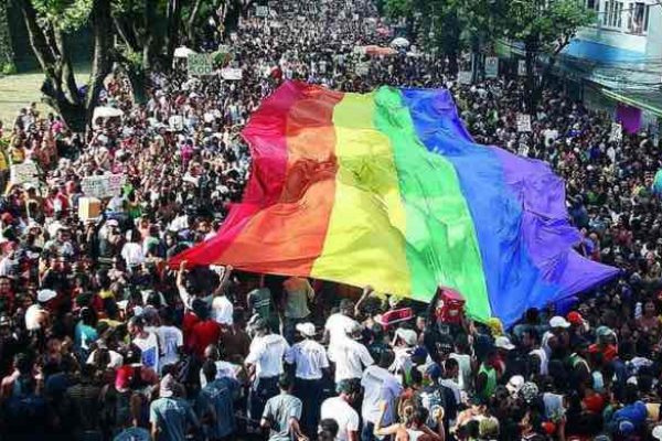 parada lgbt+ salvador