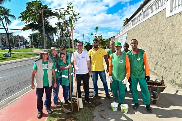 plantio_amaralina_foto_jefferson_peixoto_secom_pms-2-1536x1023