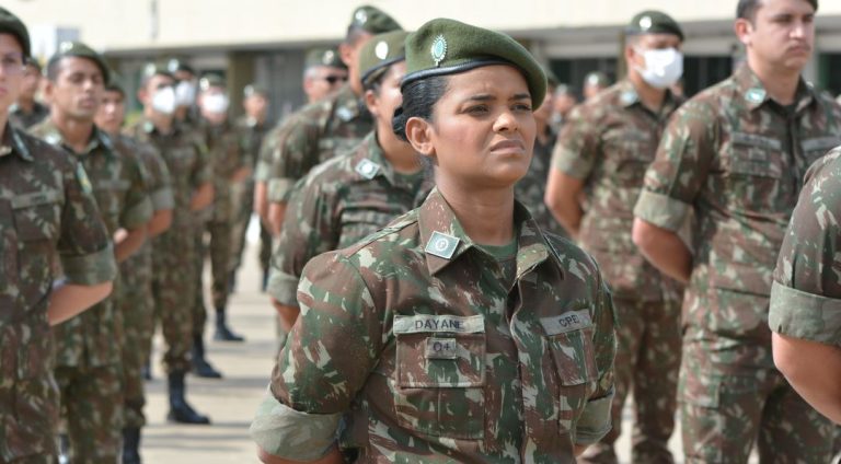 servico-militar-feminino