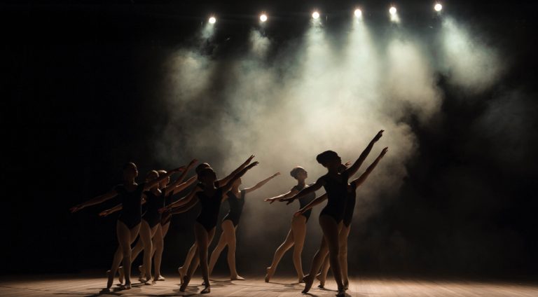 Ballet,Class,On,The,Stage,Of,The,Theater,With,Light