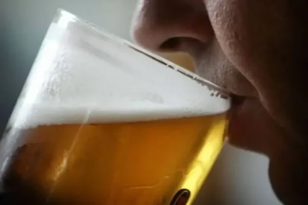 size_960_16_9_beber-cerveja7