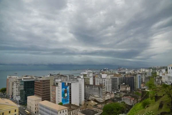 tempo-nublado-em-salvador-na-manha-de-20-de-dezembro-de-2023-1960203-article