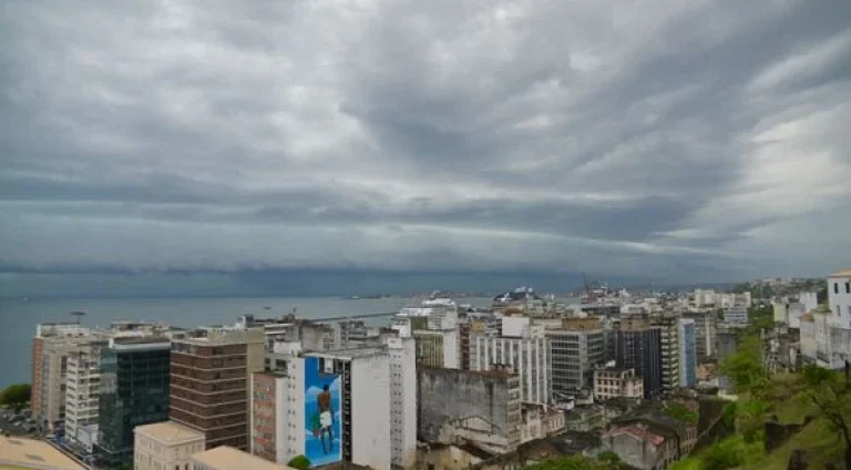 tempo-nublado-em-salvador-na-manha-de-20-de-dezembro-de-2023-1960203-article