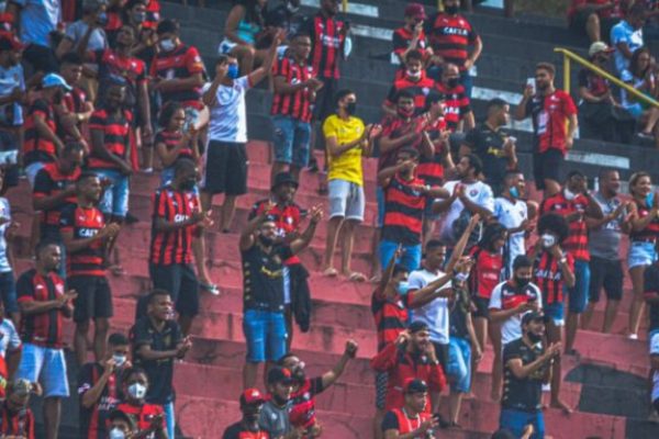 torcida-no-barradao-640x383
