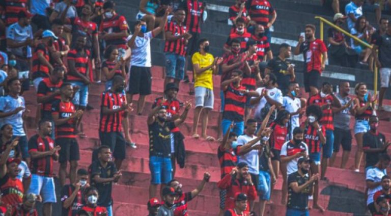 torcida-no-barradao-640x383