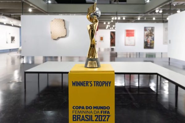 troféu copa feminina