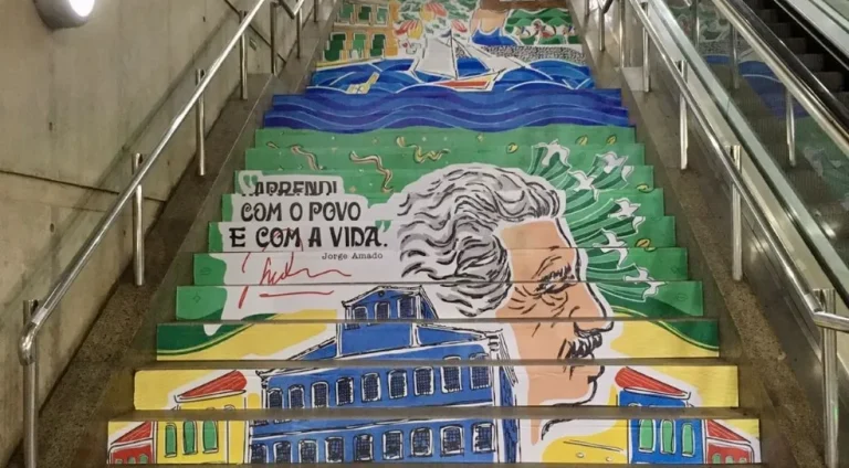 va-de-metro-para-a-flipelo-na-estacao-campo-da-polvora