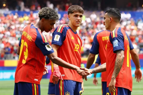yamal_porro_e_cubarsi_espanha_copa_2026